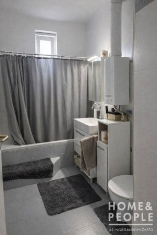 Eladó családi ház, Üllésen 64.9 M Ft, 3 szobás