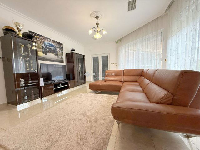 Eladó családi ház, Nyíregyházán 135 M Ft, 4 szobás