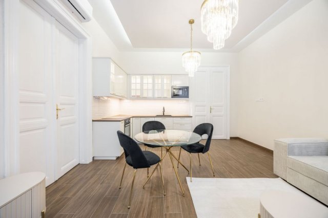 Eladó téglalakás, VII. kerületben, Marek József utcában