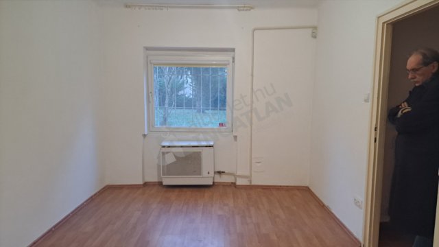 Kiadó téglalakás, albérlet, XII. kerületben, Hollósy Simon utcában