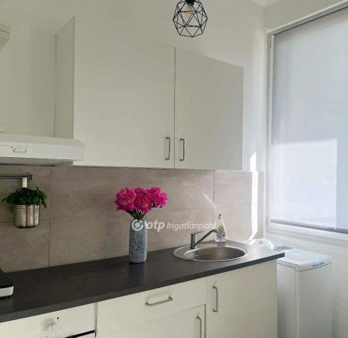 Eladó téglalakás, Budapesten, XVIII. kerületben 35.3 M Ft