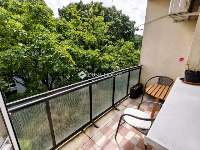 Eladó téglalakás, Kecskeméten 45 M Ft, 2 szobás
