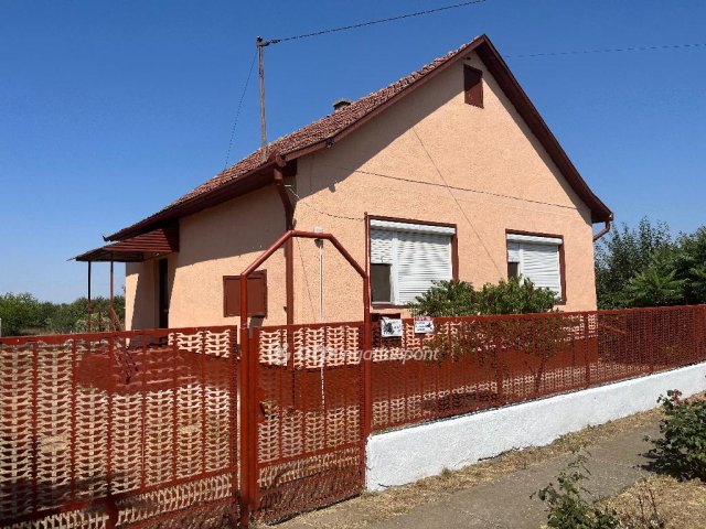Eladó családi ház, Bihartordán 22.3 M Ft, 2 szobás