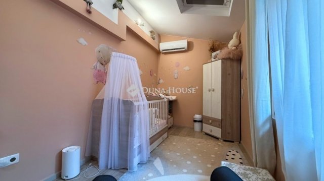 Eladó ikerház, Budapesten, XVIII. kerületben 102 M Ft, 3 szobás