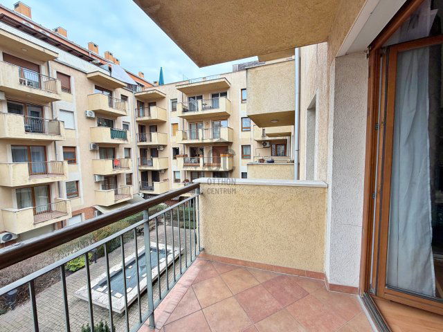 Eladó téglalakás, Budapesten, IX. kerületben, Lenhossék utcában