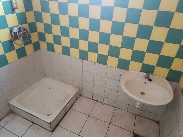 Eladó családi ház, Dombóváron 6.8 M Ft, 2 szobás