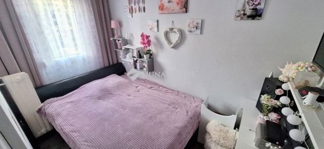 Eladó panellakás, Pécsett 34.9 M Ft, 1+1 szobás