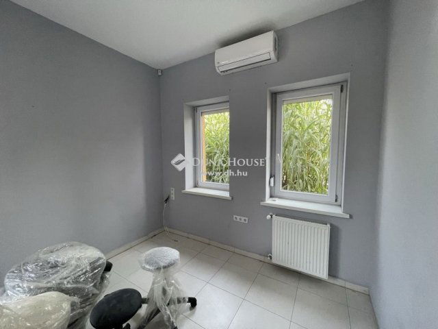 Eladó üzlethelyiség, Budapesten, XVII. kerületben 139 M Ft