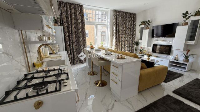 Eladó téglalakás, Budapesten, V. kerületben, Irányi utcában