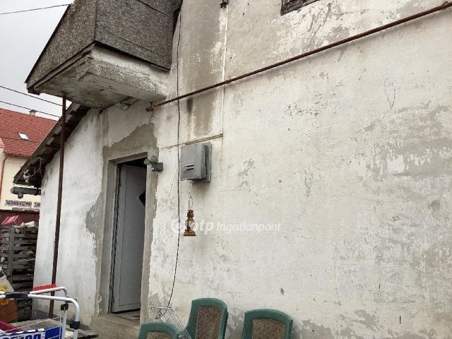 Eladó ikerház, Érden 71.5 M Ft, 5 szobás / költözzbe.hu