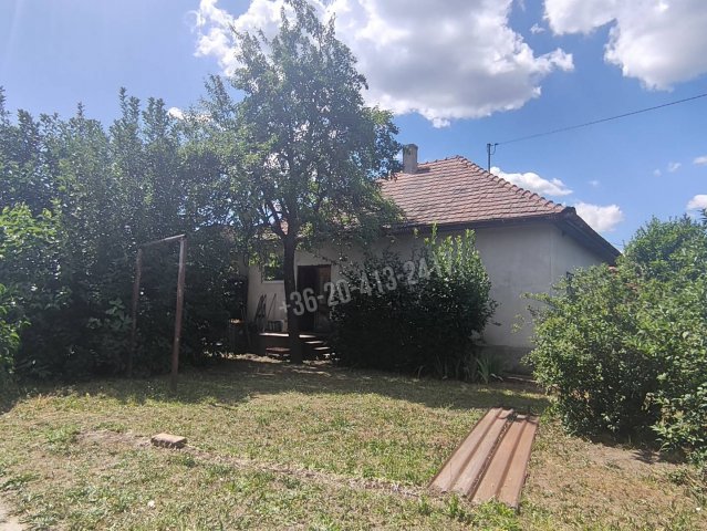 Eladó családi ház, Pusztavacson 17.8 M Ft, 2 szobás