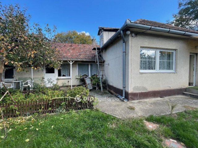 Eladó családi ház, Gárdonyban 65 M Ft, 3+1 szobás