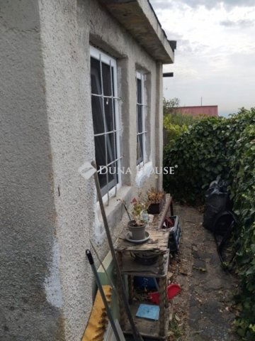 Eladó nyaraló, Budaörsön 24 M Ft, 2 szobás