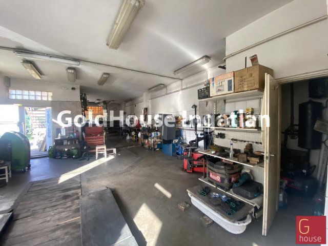 Eladó ipari ingatlan, Budapesten, XV. kerületben 130 M Ft