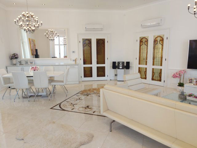 Eladó téglalakás, Pécsett 149 M Ft, 2+1 szobás