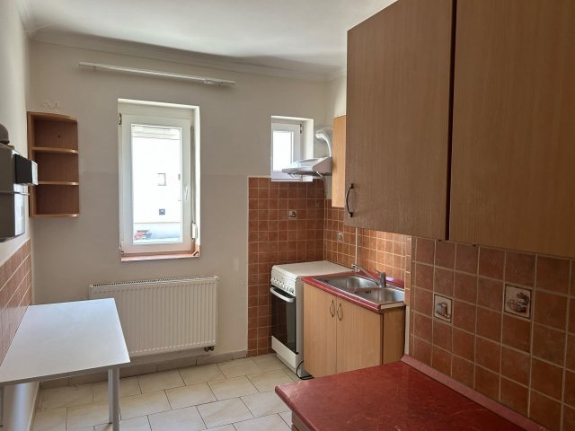 Eladó téglalakás, Veszprémben 69.9 M Ft, 2+1 szobás