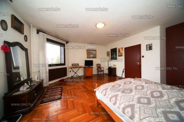 Eladó ikerház, Budapesten, III. kerületben 218 M Ft, 7 szobás