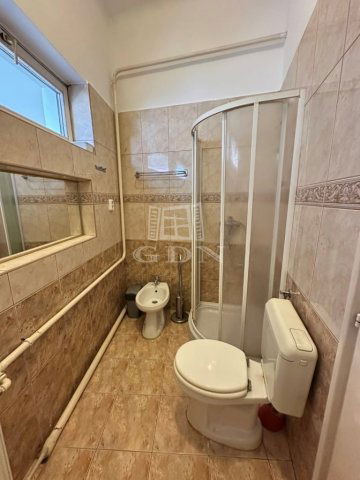 Kiadó téglalakás, albérlet, Székesfehérvárott 250 E Ft / hó