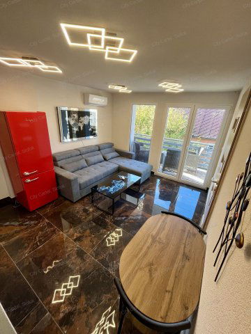 Eladó nyaraló, Balatonszárszón 92.8 M Ft, 3 szobás