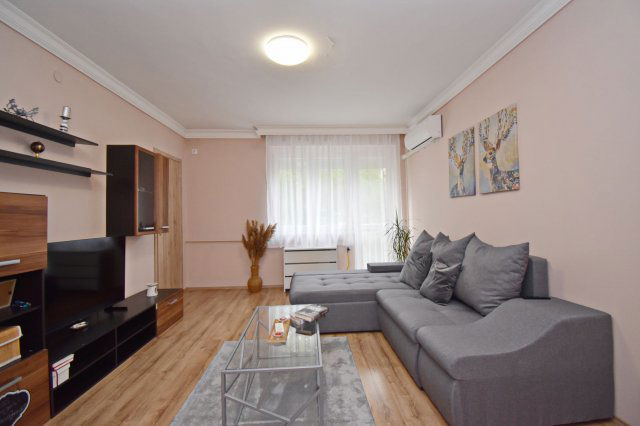 Eladó téglalakás, Debrecenben 63.5 M Ft, 2 szobás