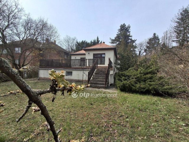 Eladó családi ház, Budapesten, II. kerületben 335 M Ft