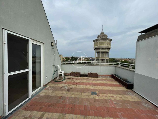 Kiadó téglalakás, albérlet, Szegeden, Szent István téren