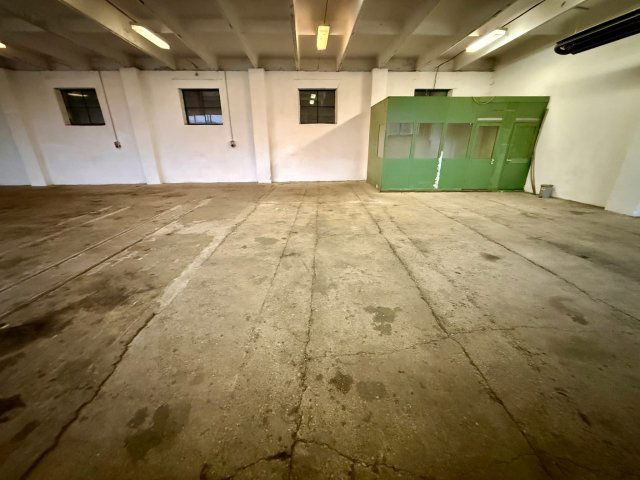 Kiadó ipari ingatlan, Móron 400 E Ft / hó, 2+1 szobás