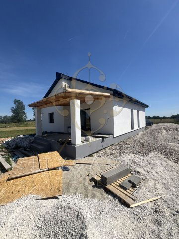 Eladó családi ház, Balatonlelleén 75.9 M Ft, 2+1 szobás