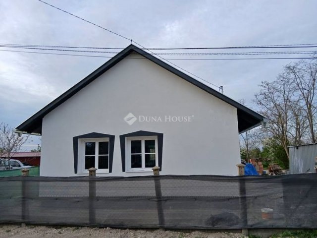 Eladó családi ház, Tápiógyörgyén 30 M Ft, 3 szobás
