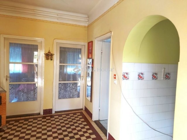 Eladó családi ház, Izsákon 35.5 M Ft, 3 szobás