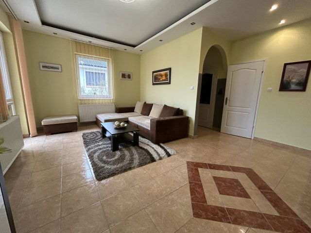 Eladó ikerház, Hajdúsámsonon, Hímes utcában 75 M Ft, 3 szobás