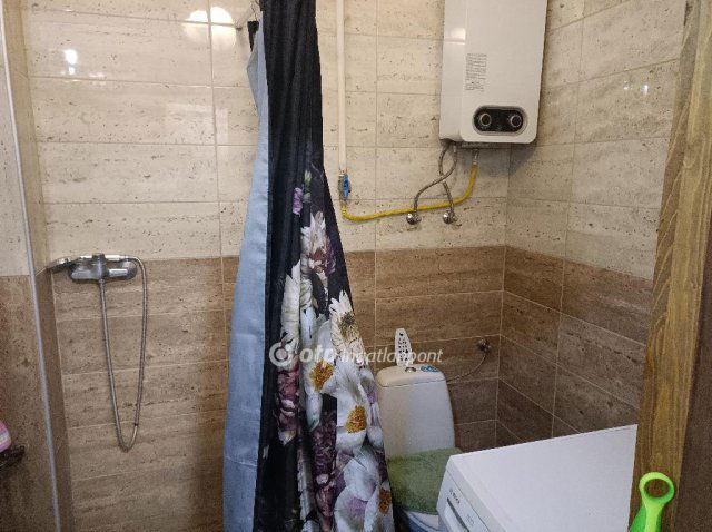 Eladó téglalakás, Pécelen 42.5 M Ft, 1+1 szobás