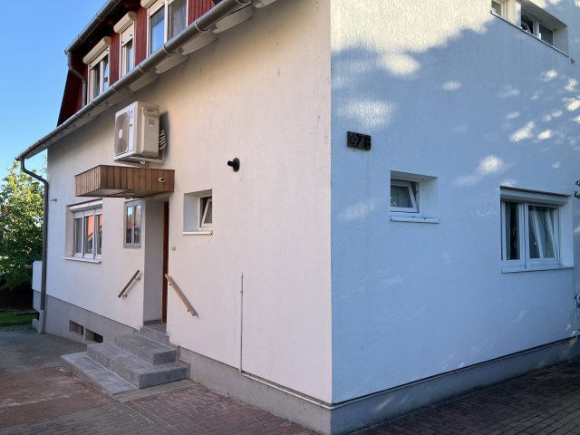 Eladó családi ház, Balatonfüreden 114.99 M Ft, 4 szobás