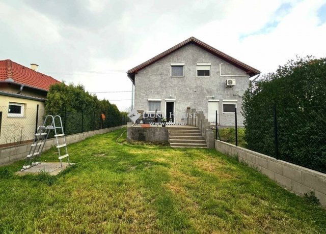 Eladó ikerház, Dunavarsányban 41.9 M Ft, 3 szobás