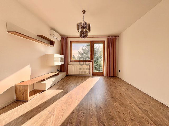 Eladó téglalakás, Győrött 95 M Ft, 3 szobás