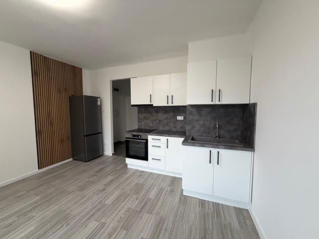 Kiadó téglalakás, albérlet, Tatabányán 180 E Ft / hó
