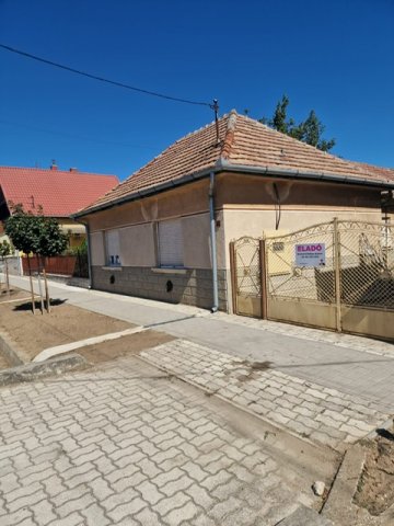 Eladó családi ház, Újhartyánon 45.99 M Ft, 4 szobás