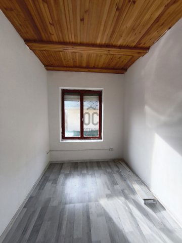 Eladó nyaraló, Gyöngyösön 22.99 M Ft, 3 szobás