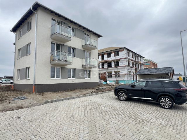 Eladó téglalakás, Mendén 55.9 M Ft, 1+3 szobás