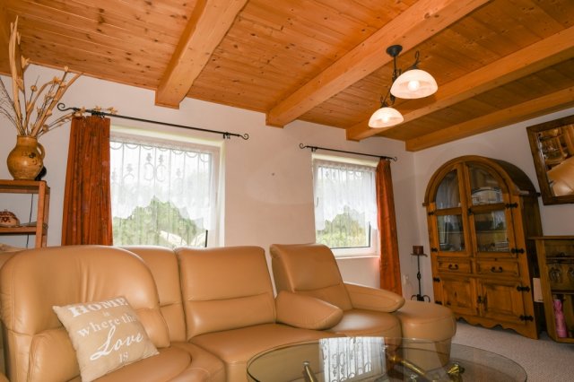 Eladó családi ház, Ábrahámhegyen 124.9 M Ft, 2+2 szobás