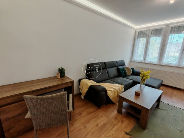 Kiadó téglalakás, albérlet, Szegeden, Fűrész utcában