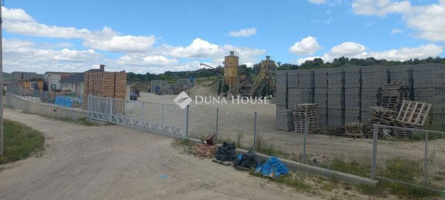 Eladó ipari ingatlan, Óbarokon 780 M Ft / költözzbe.hu