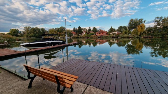 Eladó ikerház, Szigetcsépen 159.9 M Ft, 4 szobás