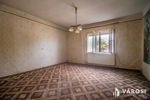 Eladó családi ház, Zámolyon 33 M Ft, 3 szobás