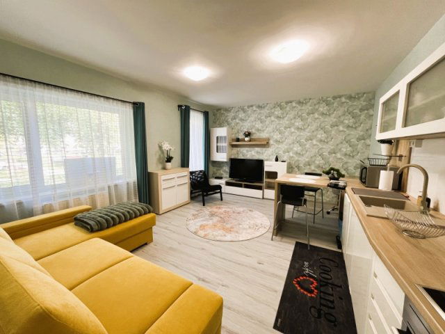 Kiadó téglalakás, albérlet, Pécsett 220 E Ft / hó, 2 szobás