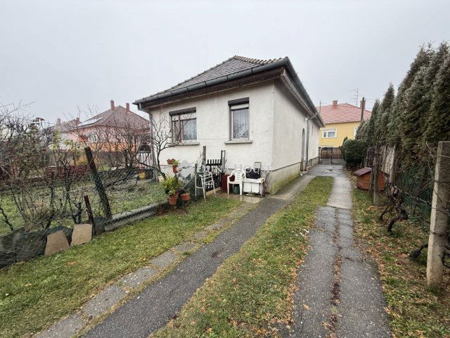 Eladó családi ház, Szombathelyen 59.5 M Ft, 3+1 szobás