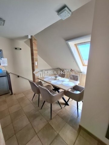 Eladó téglalakás, Szegeden 94.9 M Ft, 4 szobás