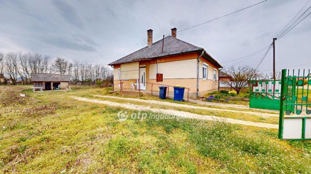 Eladó családi ház, Ófehértón 20 M Ft, 2+1 szobás