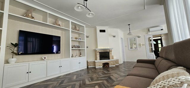 Eladó családi ház, Mosonmagyaróváron 174.99 M Ft, 4 szobás