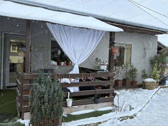 Eladó családi ház, Alsónémediben 53 M Ft, 1+1 szobás